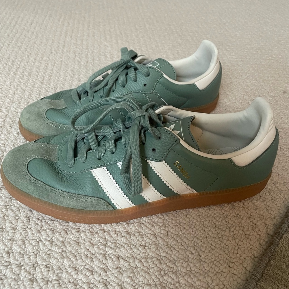 Adidas sambas green size 9.5